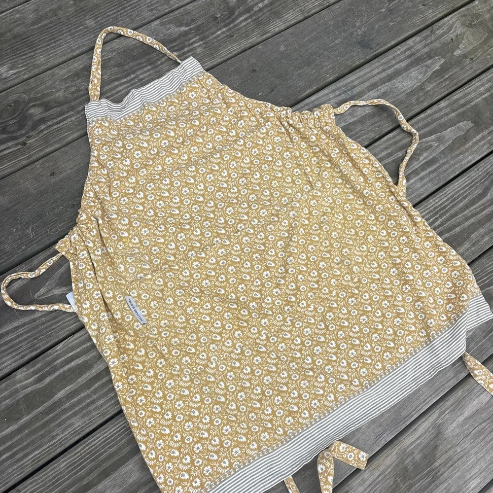 Williams-Sonoma Yellow Floral Women's Adult Size Apron 100%Cotton cottage
